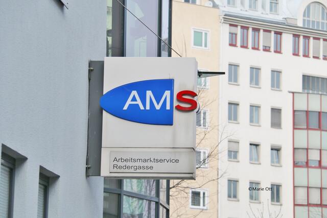 Arbeitslose, AMS, Menschen mit Behinderungen