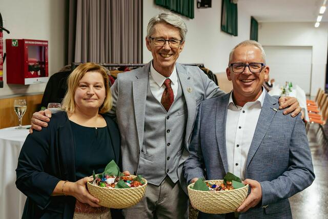 Vzbgm. Michaela Kern, Bgm. Josef Schweigler und Kassier Erhard Lepeneg (v.l.) | Foto: Marktgemeinde Mettersdorf