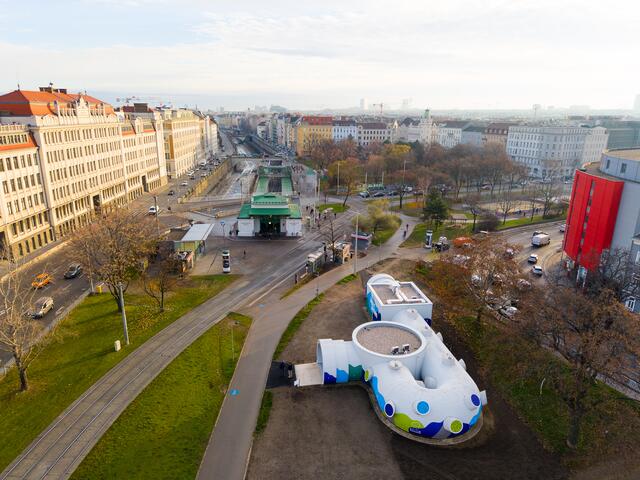So sieht die das Infocenter von oben aus. Jetzt kann man Führungen durch das Projekt machen. | Foto: Wien Kanal/Manu Grafenauer