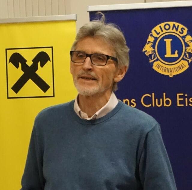 Mag. Jeidler (Lions Club Eisenstadt) stellt die Aktivitäten des Lions Club vor.
