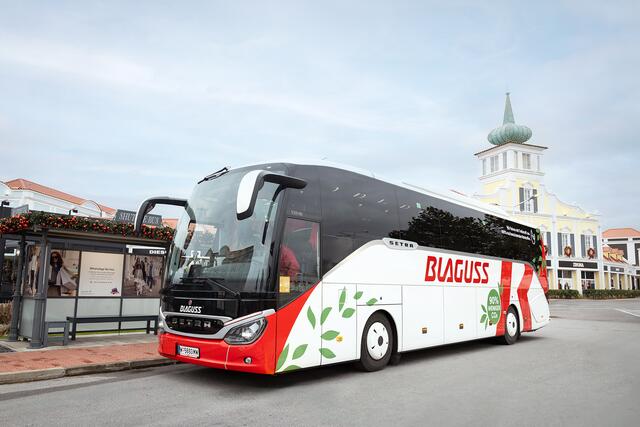 In Kooperation mit dem österreichischen Transport- und Tourismusunternehmen Blaguss verbindet ein Shuttle Bus-Service die slowakische Hauptstadt Bratislava direkt mit dem Center. | Foto: McArthurGlen Designer Outlet Parndorf/Daniel Bointner