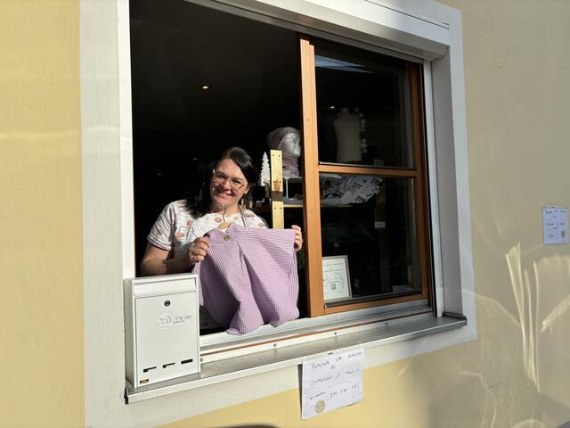 Einmal in der Woche bietet Julia Wentner auch einen Fenster-Verkauf an. 