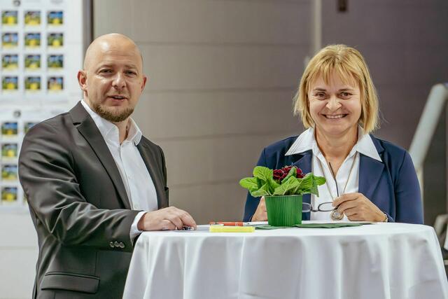 Die Gemeindebediensteten Martina Fastl und Gerhard Kupfer | Foto: Marktgemeinde Mettersdorf