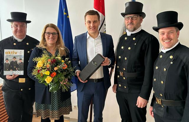 Landesinnungsmeister-Stv. Adalbert Sven, Kontroll-Landesrat Sven Hergovich, Sozial-Landesrätin Ulrike Königsberger-Ludwig, Landesinnungsmeister Matthias Vetiska, Landesinnungsmeister-Stv. Markus Pirringer | Foto: SPÖ Niederösterreich