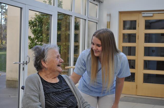 Verena Strobl und Frau Dormayer | Foto: Mater Salvatoris