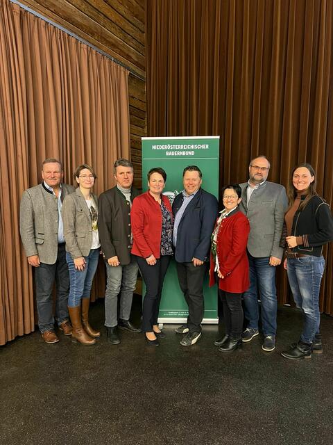 Die Spitzenkandidaten des Bauernbunds des Bezirks Waidhofen für die anstehenden Kammerwahlen 2025. | Foto: Bauernbund Waidhofen