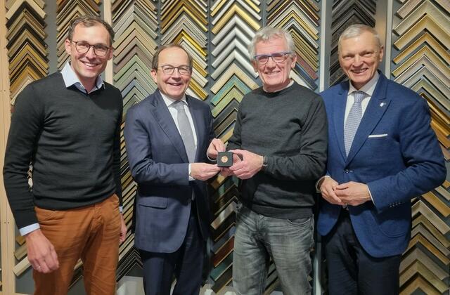 Von links: Bürgermeister Christian Altendorfer, der zweite Nationalratspräsident Peter Haubner, Otmar Wimmer und LAbg. Josef Schöchl. | Foto: Josef Schöchl