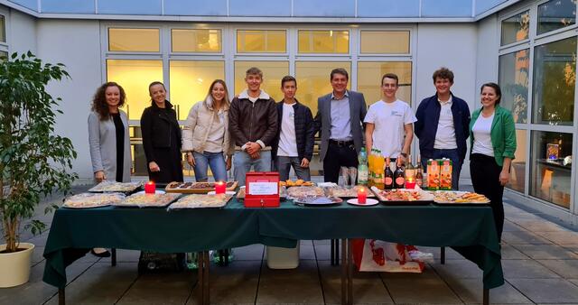 Vier Mal im Jahr lädt das KiDSCH-Team ins BRG Petersgasse für musikalische, wissenschaftliche, kabarettistische und literarische Highlights.