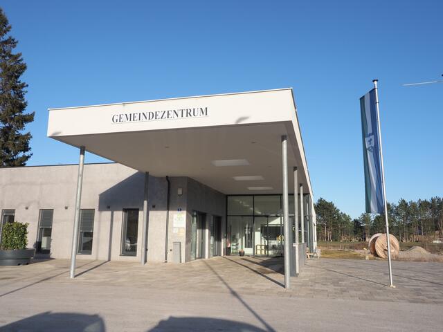 Gemeindeamt Höflein. | Foto: Santrucek