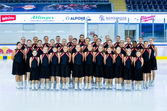 Die Sweet Mozart Academy. Aus Salzburg sind heuer drei Teams dabei: Sweet Mozart Juvenile, Basic Novice und Mixed Age. | Foto: Textmarka
