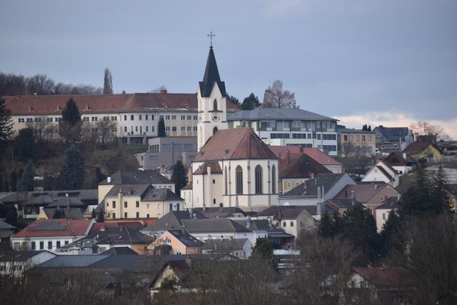 In Steinakirchen am Forst treten drei Parteien zur Gemeinderatswahl an. | Foto: Roland Mayr