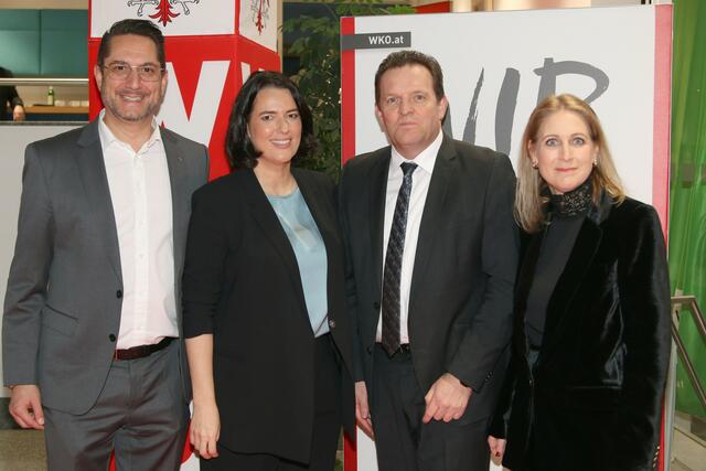 Spartenobmann Alois Rainer, WK Präsidentin Barbara Thaler, LR Rene Zumtobel, WK Schwaz Obfrau Martina Entner.