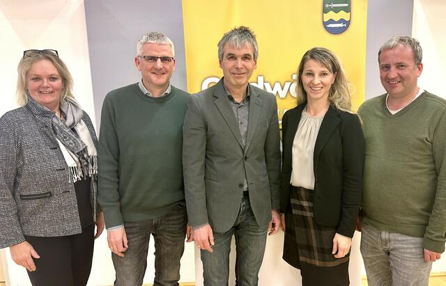 Von links: Vizebürgermeisterin Sabine Zoidl, Herbert Bötscher, Bernhard Hofer, Julia Koller und Michael Hammer.
 | Foto: ÖVP UU-Kapl