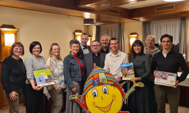 Der neu gewählte Vorstand des Stadtmarketings "Mank aktiv!" rund um Obmann Werner Schrittwieser | Foto: Stadtmarketing Mank