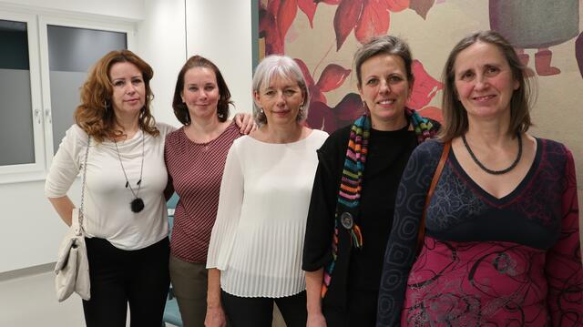 Das Team von "Haus St. Louise" für betreutes Wohnen, die mit den Hausärztinnen zusammenarbeiten: Nikoleta Matefi, Barbara Pitha-März, Gerlinde Göschelbauer, Imola Bene, Regina Nevrkla | Foto: Lauren Seywald / MeinBezirk