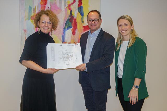 Familien-Landesrätin Christiane Teschl-Hofmeister, Bürgermeister Georg Hagl und Vizebürgermeisterin Tanja Schüttengruber. | Foto: Gimpl
