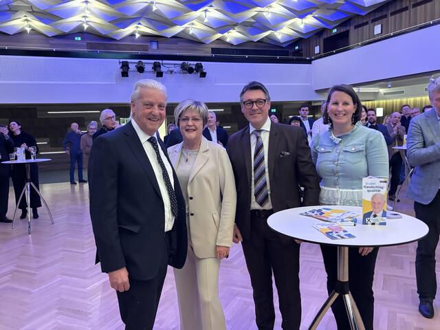Alfred Babinsky mit Frau Elfi, Kornelius Schneider und Marlis Schmidt. | Foto: Alexandra Goll