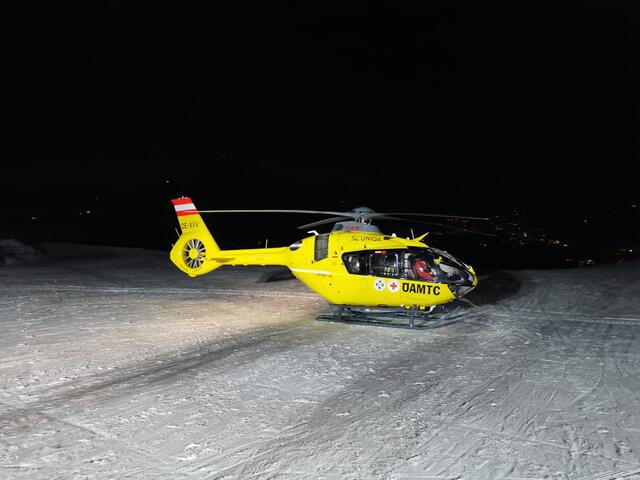 Ein 23-jähriger Wintersportler stürzte am Donnerstag am späten Abend auf der Astbergrodelbahn in Ellmau schwer. | Foto: ZOOM.Tirol