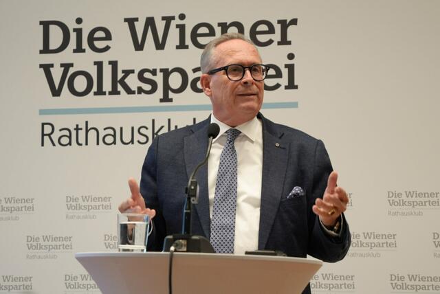 Laut Mahrer gehe es der SPÖ sowie den Neos nicht um die Bundeshauptstadt und die Anliegen der Bürgerinnen und Bürger, sondern „noch irgendwie diese Koalition weiterzuführen oder zu retten“. | Foto: Ronja Reidinger/MeinBezirk
