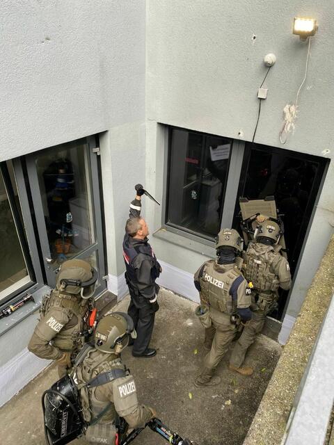 Beamte der Cobra und der Finanzpolizei | Foto: Bundesministerium für Finanzen, Pressestelle