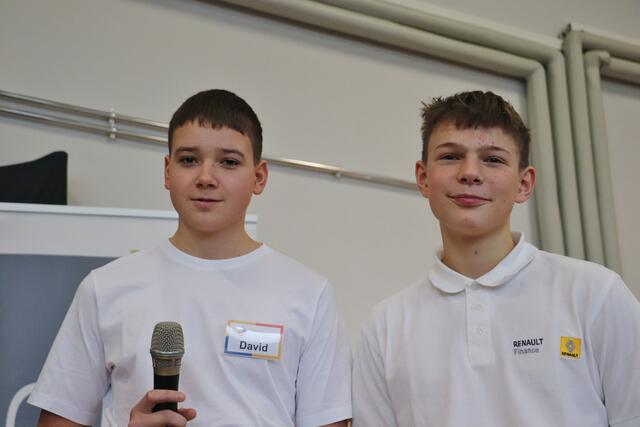 Die beiden Schulsprecher David und David erwiesen sich als Botschafter ihrer Schule | Foto: Edith Ertl