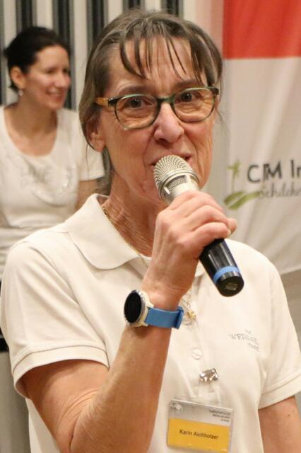 Präsidentin Karin Aichholzer hieß die Gäste willkommen