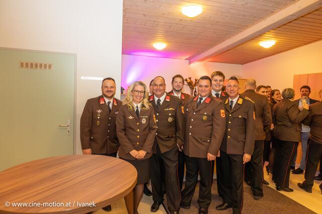 Die Kameraden der Freiwilligen Feuerwehr Leopoldsdorf. | Foto: www.cine-motion.at / Ivanek