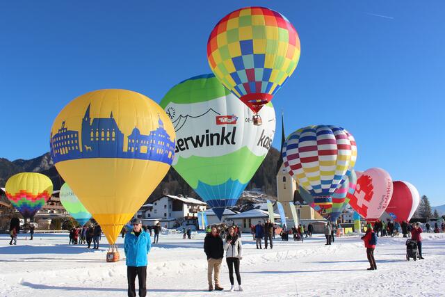 Viele bunte Hobbyballone waren dabei | Foto: Johann Mühlberger