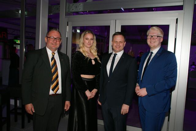 (Von links)Josef Kropf, Julia Ebenberger, Philipp Kohl und Jens Willgruber. | Foto: Anna Kaufmann