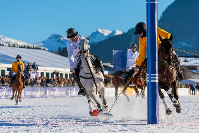 Foto: Snow Polo World Cup