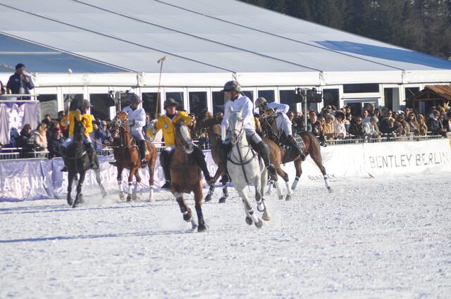Foto: Snow Polo World Cup