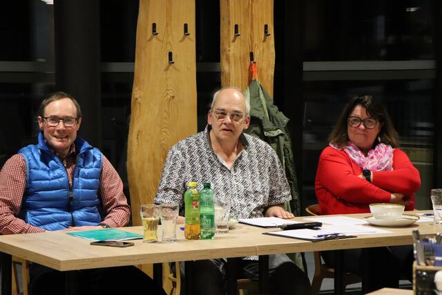 Der Verein Altfinstermünz zog eine Bilanz für 2024. 
von links: Markus Hafele, Horst Ehmayer, Brundhilde Albert | Foto: Celina Leitner