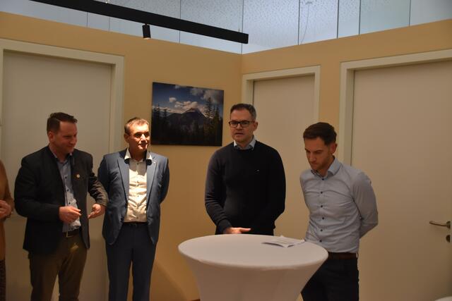 Erfolgreicher Ausbau der medizinischen Versorgung im Erlauftal: Offizielle Eröffnungsfeier für den Trakt im Primärversorgungszentrum (PVZ) mit zahlreich erschienenen Ehrengästen im Purgstaller Ortskern | Foto: Roland Mayr