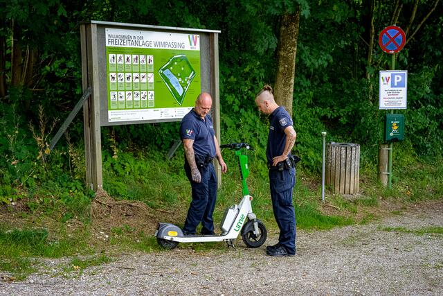 Laut Stadt besteht eine der vielen Aufgaben der Ordnungswache darin, ständige Präsenz in den Stadtteilen von Wels zu zeigen. | Foto: Stadt Wels