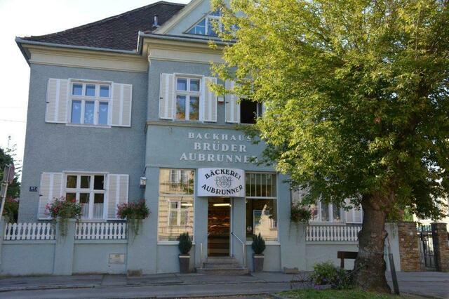 Sehr zum Bedauern der zahlreichen Kunden, mußte die Bäckerei Aubrunner in Krems, krankheitsbeding schließen. | Foto: Aubrunner
