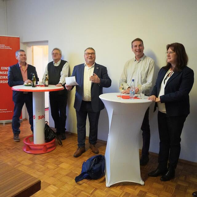 Schärdings Bezirksvorsitzender Karl Walch nutzte die Gelegenheit, um den Funktionären und Unterstützern für ihren unermüdlichen Einsatz zu danken. | Foto: SPOE