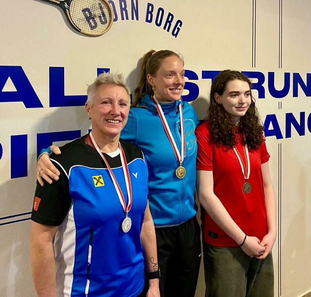 Die Finalistinnen bei den Damen v.l.: Konny Höllein (Platz 2 - Telfs), Katrin Wirsching-Hepp (Platz 1 - Telfs), Johanna Spiegel (Platz 3 - Innsbruck).