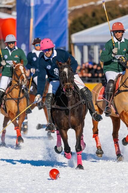 Foto: Snow Polo World Cup