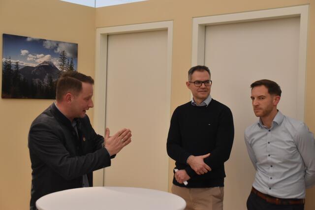 Erfolgreicher Ausbau der medizinischen Versorgung im Erlauftal: Offizielle Eröffnungsfeier für den Trakt im Primärversorgungszentrum (PVZ) mit zahlreich erschienenen Ehrengästen im Purgstaller Ortskern | Foto: Roland Mayr