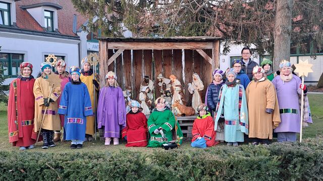 Gruppe Michelhausen mit Bürgermeister Bernhard Heinl. (rechts hinten) | Foto: Pfarre Michelhausen