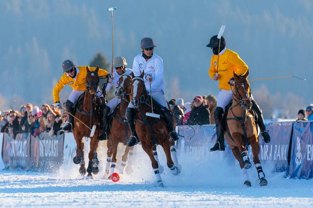 Foto: Snow Polo World Cup