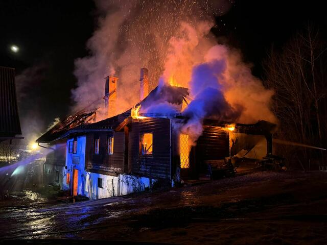 Zu einem Brandeinsatz wurde die Feuerwehr in Tragöß-St. Katharein in der Nacht gerufen. | Foto: FF Kapfenberg-Arndorf  