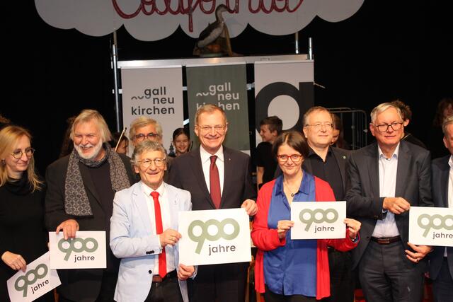 Margot Nazzal, Michael John, Sepp Wall-Strasser, Landeshauptmann Thomas Stelzer, Regina Penninger, Helmut Hattmannsdorfer und Alois Stöger (v. l.). | Foto: Gernot Fohler