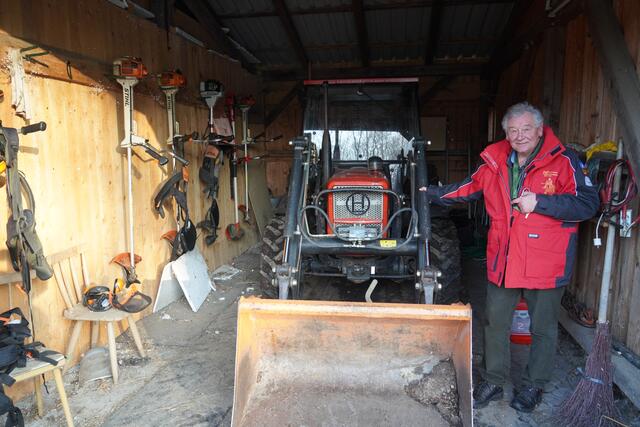 Heute verwendet der Torferneuerungsverein moderne Gerätschaften für die Pflege der Moorlandschaft. | Foto: Emanuel Hasenauer