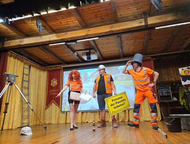 Die Faschingsgilde Steuerberg ist bereit für die Premierensitzung. Die sechs Sitzungen sind bereits großteils ausverkauft. | Foto: Gilde Steuerberg