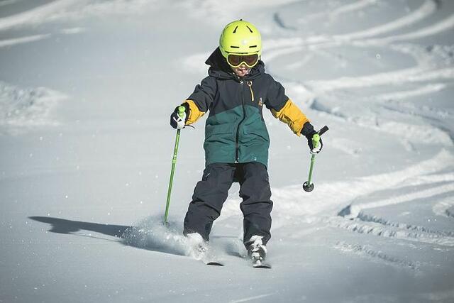 Die Freude am Skifahren den Jüngsten vermitteln... | Foto: Klaus Listl