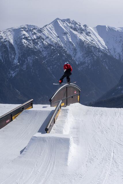 Anna Gasser zeigt im Absolut Park ihr Können. | Foto: Markus Fischer - Absolut Park