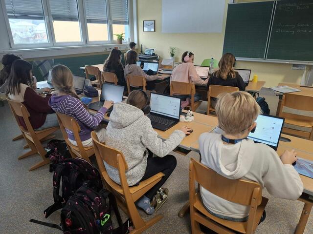 In der Raaber Mittelschule ist die „Digitale Grundbildung“ fest im Lehrplan verankert.  | Foto: MS Raab