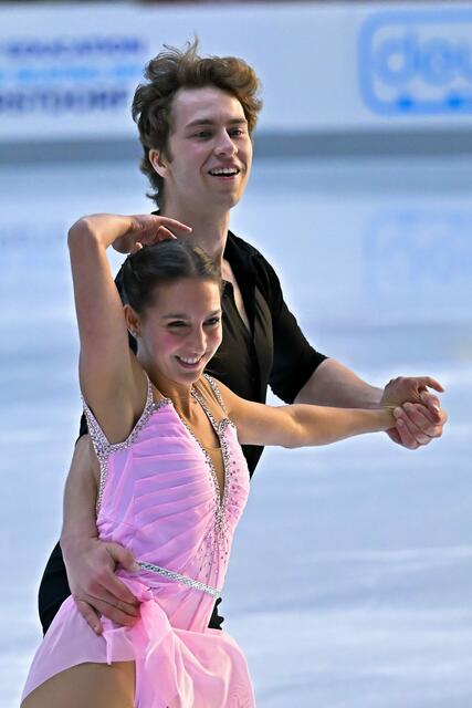 Sophia Schaller und Livio Mayr bei der Nebelhorn Trophy 2024. | Foto: Luca Tonegutti