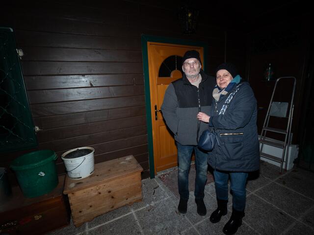 Zurück ins Haus ist der größte Wunsch des Paares. | Foto: Santrucek